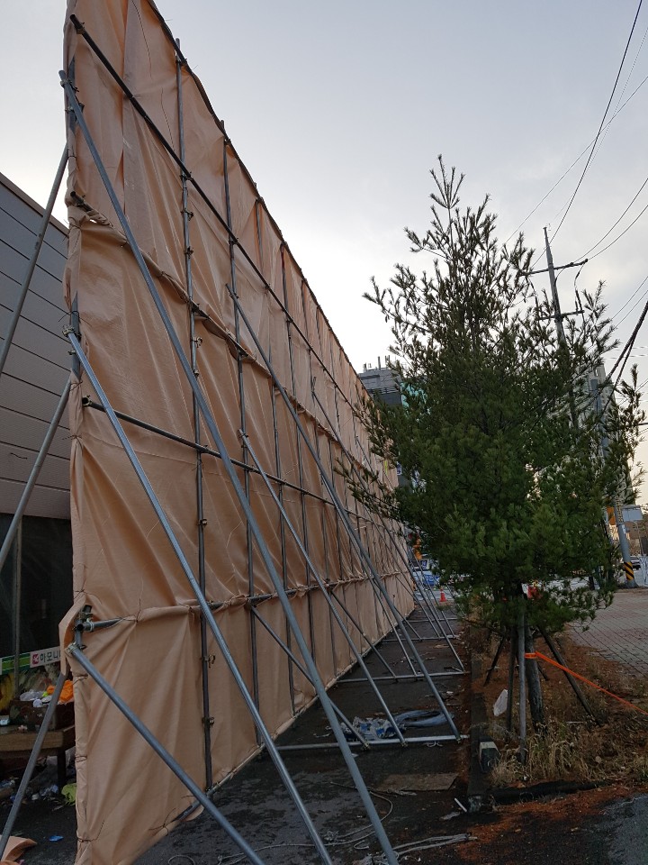 외줄비계 시공사진 이미지